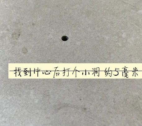 沙洋瓷砖空鼓维修公司专业解答在瓷砖铺贴过程中，如果砂料搅拌不均匀，将会带来以下问题